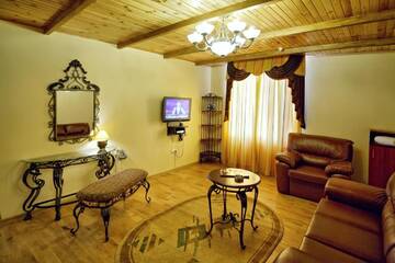 Фото номера Четырехместный номер с балконом Отель Edem Hotel г. Сходница 3