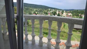 Фото номера Классический трехместный номер Мини-отель Вілла MILARO г. Сходница 7